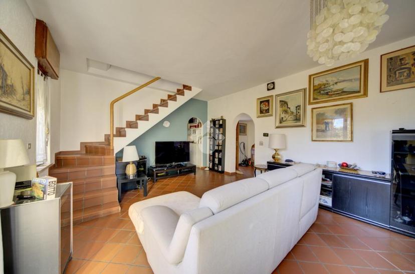Villa in Via Allende 13, Buttigliera Alta