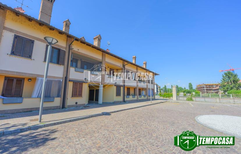 Trilocale in Via Giovanni Gentile, Gaggiano — foto 3 di 5