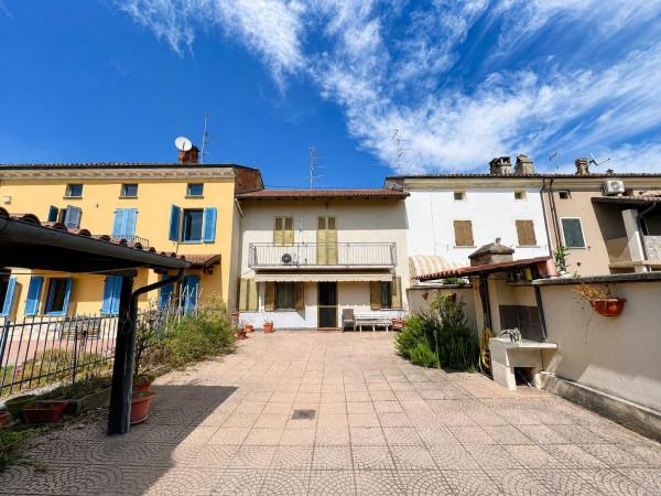 Villa in Strada Vecchia Morano 40, Casale Monferrato — foto 2 di 5