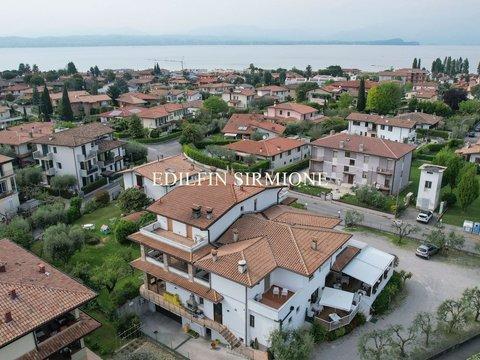 Villa in Via Coorti Romane, 3, Colombare, Sirmione