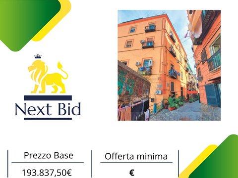 Appartamento in Via San Mandato, 67, Materdei, Napoli