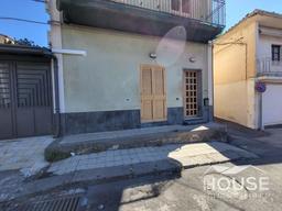 Trilocale in Via Giuseppe Garibaldi s.n.c, Nicolosi