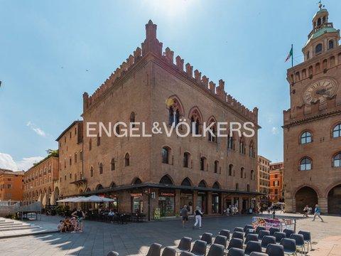 Trilocale in Via de' Pignattari, s.n.c, Centro Storico, Bologna