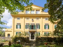 Villa a Porta a Lucca, Pisa