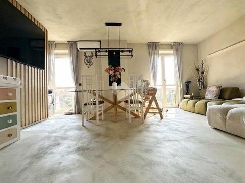 Trilocale in Via Parigi, 33, Zona Ovest, Aosta