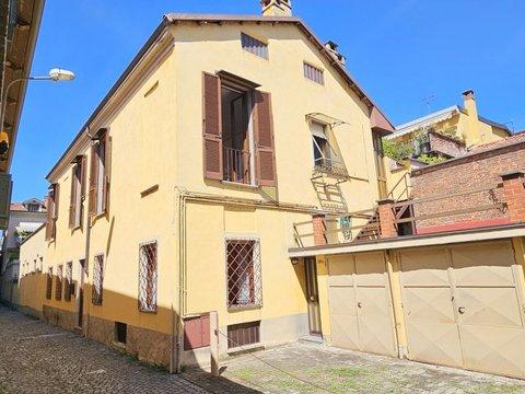 Casa indipendente in Via San Marco, 39, Zona Centro, Chivasso