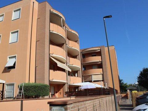 Bilocale in Via Caduti di Nassiriya, 5, Cecina Centro, Cecina
