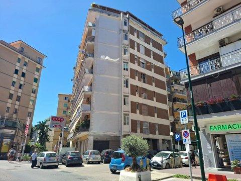 Appartamento in Via San Giacomo dei Capri, Arenella, Napoli