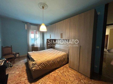 Trilocale in Via E. Fermi, Centro, Spinea