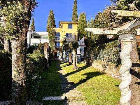 Bilocale in Via G. Marconi, 41, Lago di Garda, Padenghe sul Garda