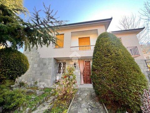 Villa in Via Silvio Pellico, 17, Castiglione Torinese