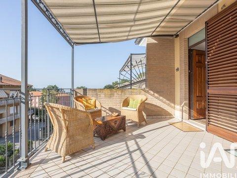 Villa in Via le Grazie, 4, Castelnuovo - Le Grazie, Recanati