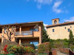 Quadrilocale in Via Giuseppe Garibaldi, 109, Barzanò
