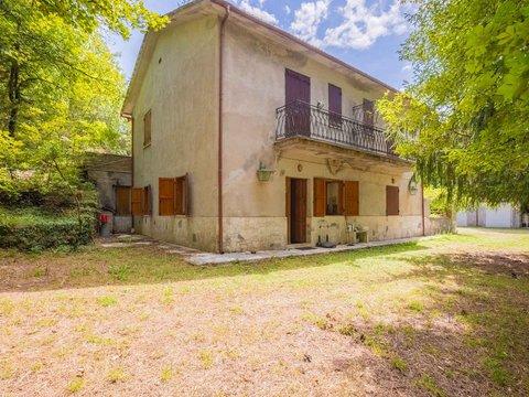 Villetta bifamiliare in Strada Provinciale per Orvinio s.n.c, Orvinio