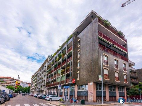 Quadrilocale in Via Lodovico Castelvetro, 33, Sempione, Milano