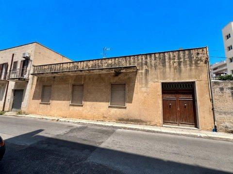 Casa indipendente in Via Giacomo Puccini, 10, Villa Rosina - Milo, Trapani