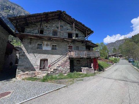 Baita/chalet in Località Fiernaz s.n.c, Antey Saint André