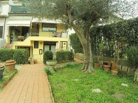 Appartamento su due piani in via di Monna Data, s.n.c, Galluzzo, Firenze