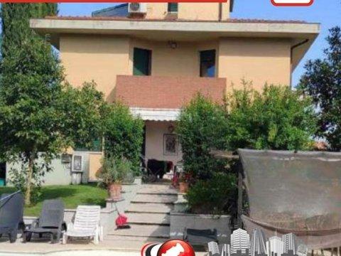 Villa a San Giuliano - Chiani, Arezzo