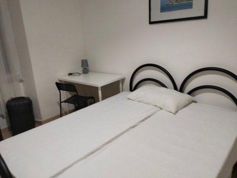 Camera in Piazza Giacomo Matteotti, 1, Ospedale - Piazza Europa, La Spezia