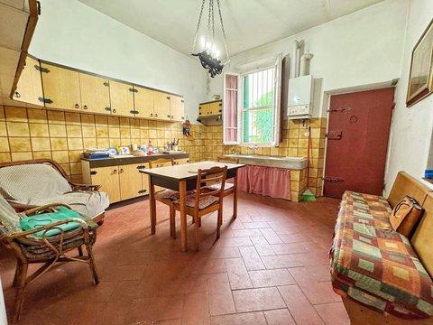 Casa indipendente in piazza Antonio Gramsci, s.n.c, Santa Maria, Campi Bisenzio