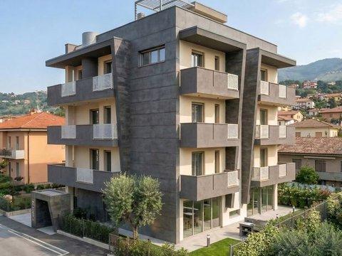 Trilocale in Via Marsala, 39, Valdonega, Verona