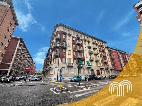 Trilocale in Via Ventimiglia, 92, Nizza Millefonti, Torino