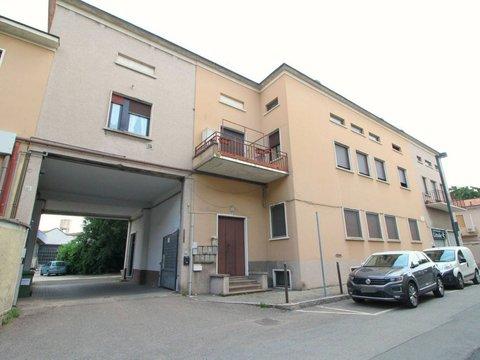 Bilocale in Via Napoli, 18, Varedo