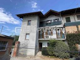 Appartamento in Via Giacomo Leopardi, Divignano