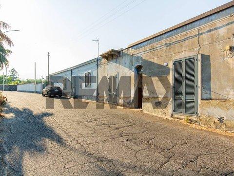 Villetta bifamiliare in Strada 5, 6, Carruba - Archi, Riposto