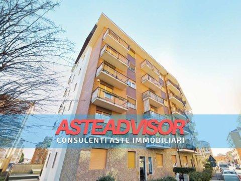 Quadrilocale in Via G. Rossini, 47, Santa Maria, Collegno