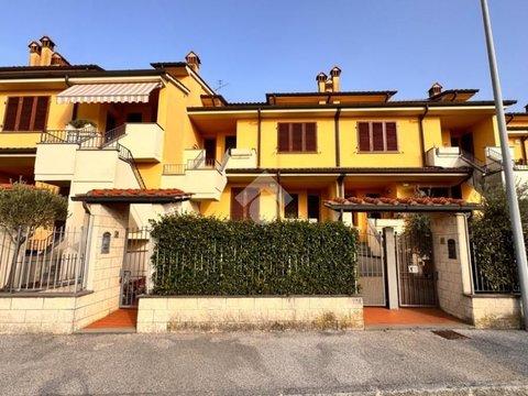 Villetta bifamiliare in Via Tobbianese s.n.c, Vergaio - Casale - Tobbiana, Prato