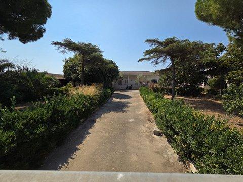 Villa in Viale della Cavalleria, 14, Merine, Lecce