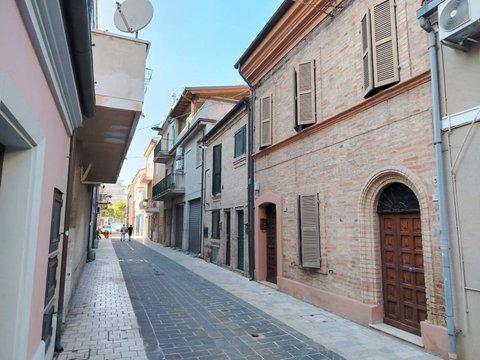 Casa indipendente in Via del Remo, 36, Centro, Civitanova Marche