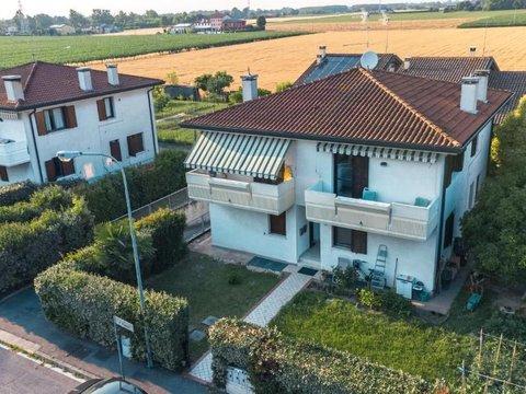 Appartamento in Via Francesco Pomai, 8, Campocroce, Mirano