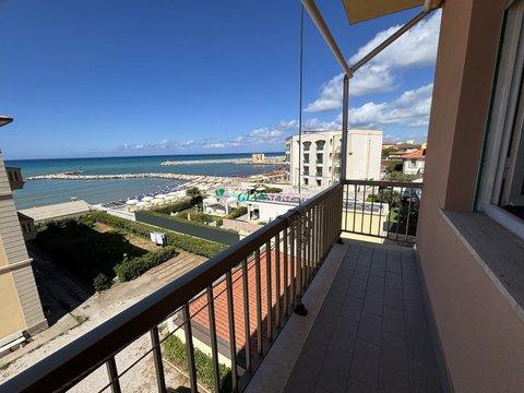 Bilocale in Corso Italia, San Vincenzo