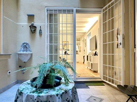 Appartamento su due piani in Via d'Azeglio, Santo Stefano - Galvani, Bologna