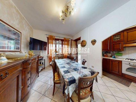 Trilocale in Via San Rocco, Leinì