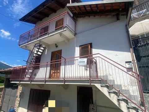 Casa indipendente in Via Goffredo Mameli, 4, Cuorgnè