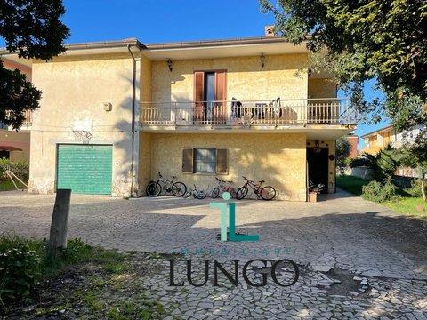 Casa indipendente in Via dell'Irto, Sermoneta