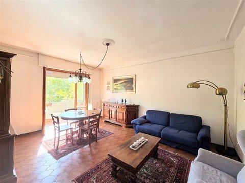 Appartamento in Viale Stazione, Poggioletto - Remola - La Zecca, Massa