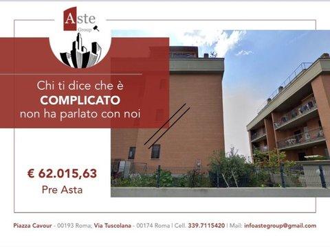 Trilocale in Via Balsorano, 2 -34, Lunghezza - Villaggio Prenestino, Roma