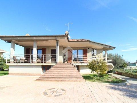 Villa in Via del Mulino, 21, Roseto degli Abruzzi