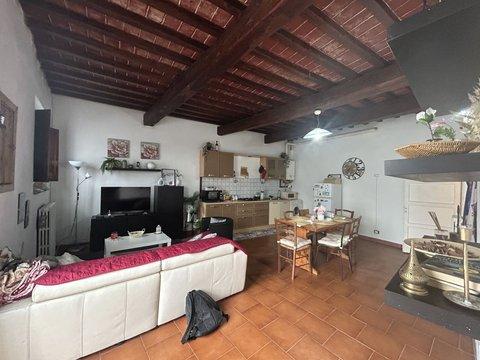 Villetta a schiera in Via San Martino, Torricella, Campi Bisenzio