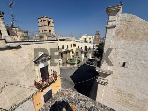 Casa indipendente in Corso Vittorio Emanuele, 116, Mottola