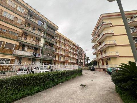 Quadrilocale in Via Fratelli Rosselli, 6 b, Molfetta