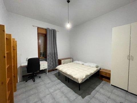 Camera in Via della liberta`, 1, Centro, Reggio Calabria
