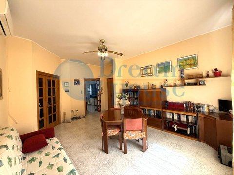 Quadrilocale in Via Ciro Menotti, Centro, Alba Adriatica
