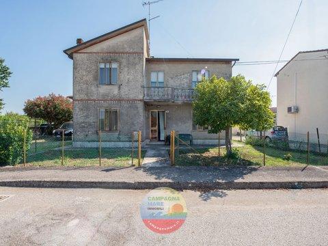 Casa indipendente in Via II Febbraio, 10 /h, Riva del Po