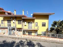 Trilocale in Via Tavolara, 17, San Pietro in Guarano